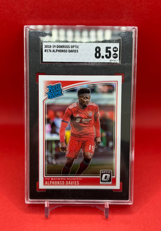 2018-19 #176 ALPHONSO DAVIES DONRUSS OPTIC - SGC 8.5 MT+